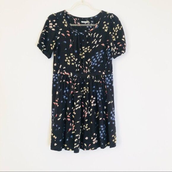 Urban Outfitters Dresses & Skirts - Urban Outfitters Kimchi Blue Floral Dress Size XS